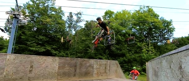 VIDEO Bromont Bike Park